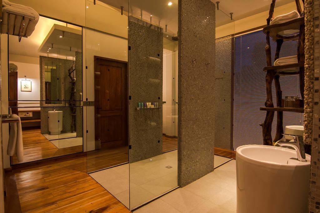 פנגלאו Donatela Resort And Sanctuary מראה חיצוני תמונה